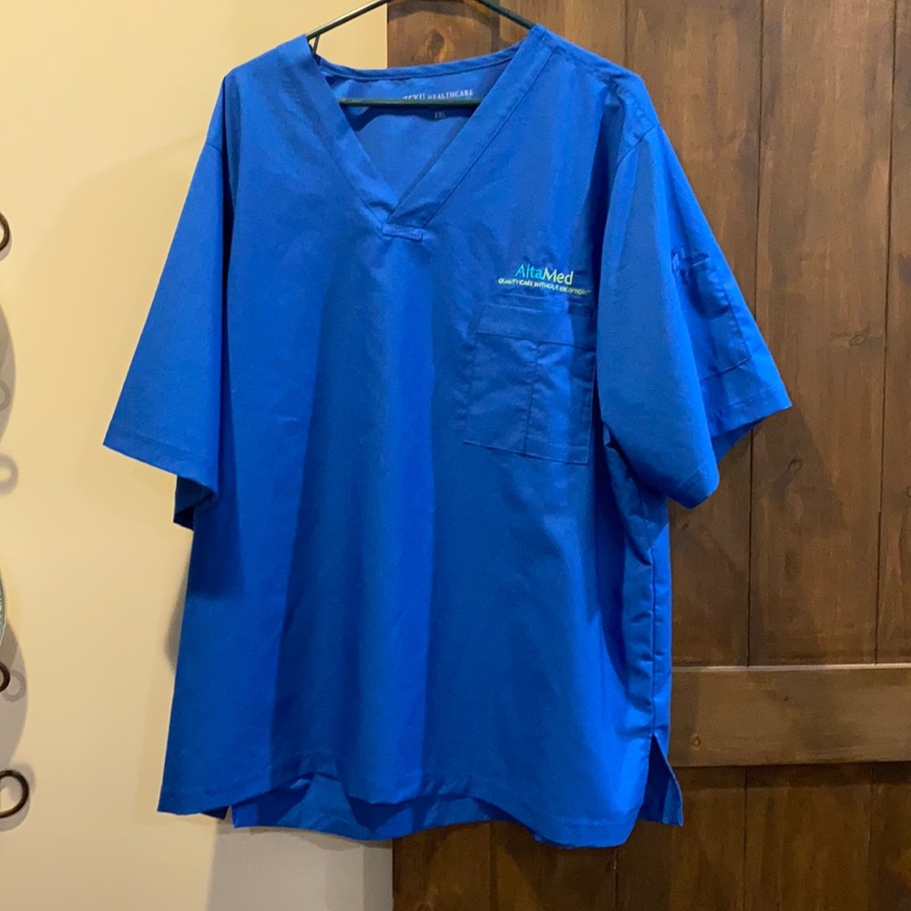 E891-155 AltaMed Scrub top Women Sz S or XXL NWOT by Zeyu Healthcare
